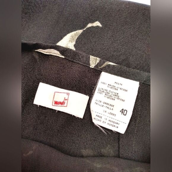 Mondi Floral Skirt & Square Scarf Rolled Hem Sheer Lined - Picture 8 of 10